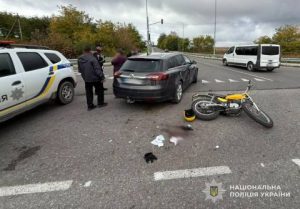 У Яворові нетверезий водій Opel Insignia здійснив наїзд на мотоцикліста