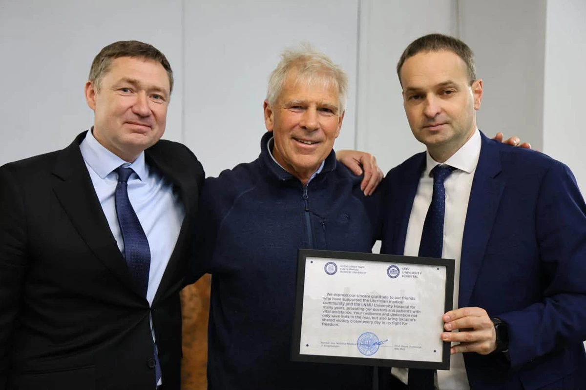 Університетська лікарня ЛНМУ імені Короля Данила обладнана новітньою ендоскопічною технікою завдяки підтримці британських благодійників
