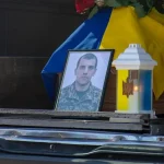 В Орові відбувається прощання з героєм Ігорем Стрончаком