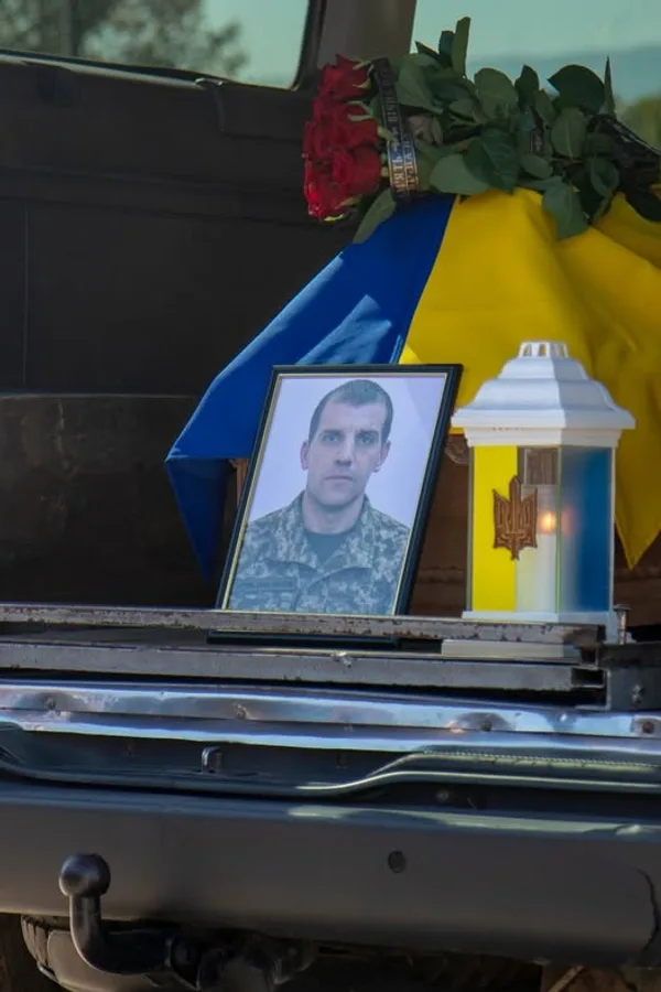 В Орові відбувається прощання з героєм Ігорем Стрончаком