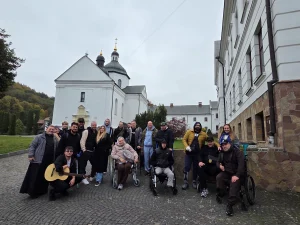 Ветерани з родинами здійснили поїздку до Крехівського монастиря